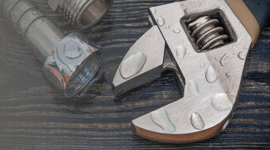 Why choose water damage restoration service for basement flood restoration services in Indianapolis